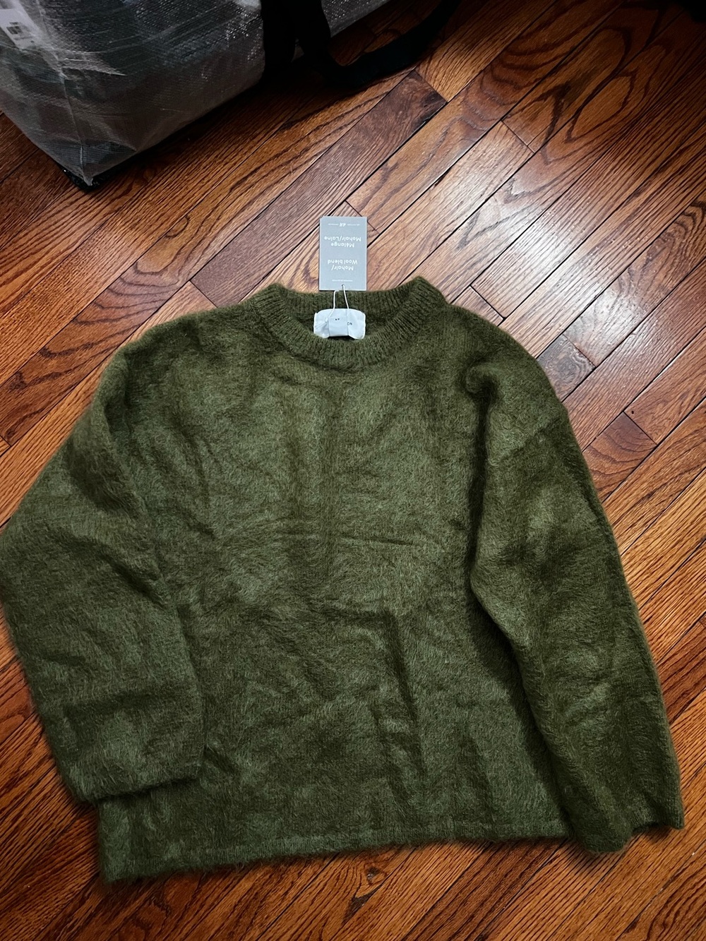 H&M Sweater - Picture 4 of 6